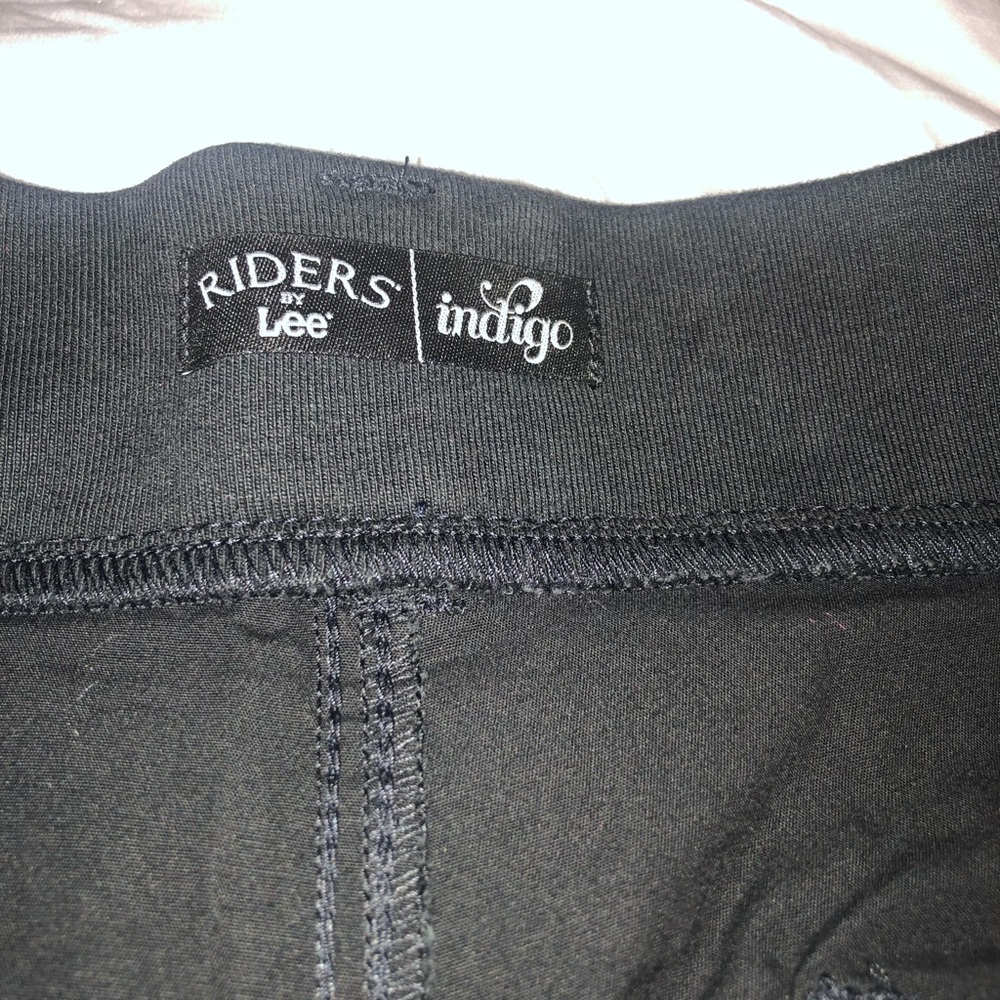 Lee Riders indigo capris - Picture 3 of 4